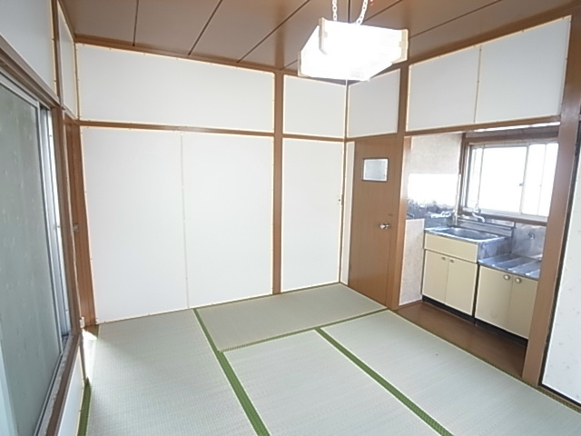 長田荘 リビング