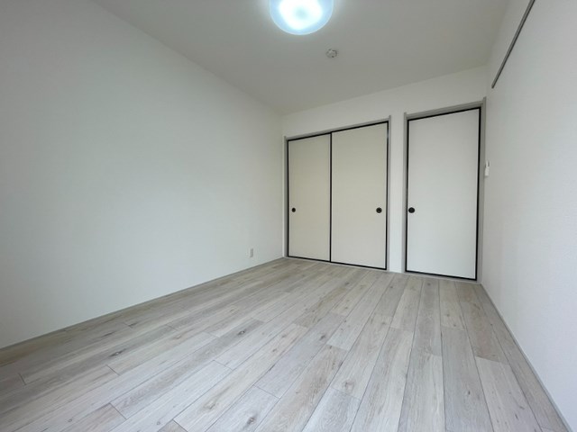 ビレッジくぬぎやま　C棟  ベッドルーム