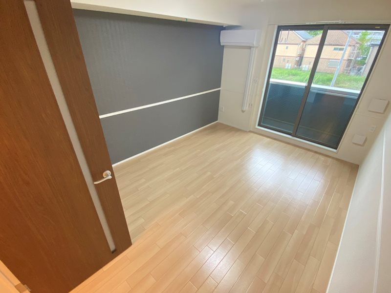 シャイン　グローブ  ベッドルーム