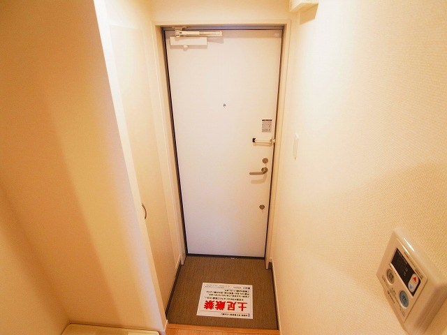 グレイス馬橋 玄関