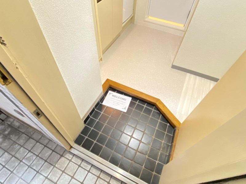 クレストパレス柏 玄関