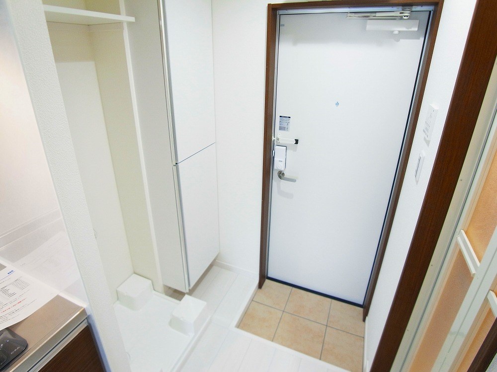 グランクオール西綾瀬 玄関