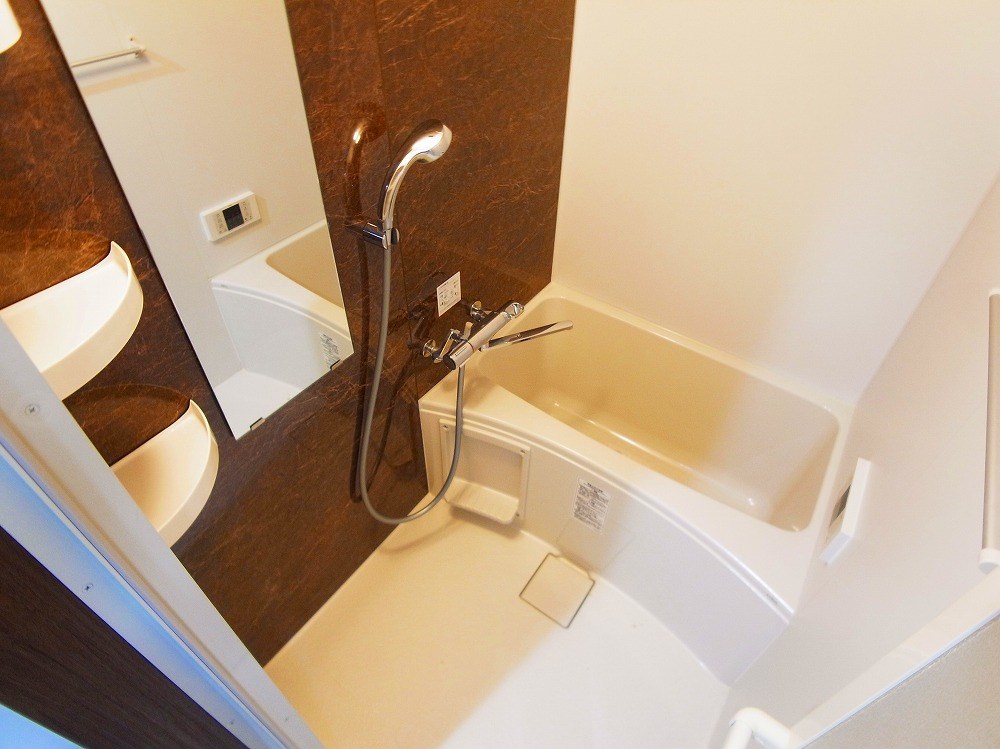 グランクオール西綾瀬 風呂画像