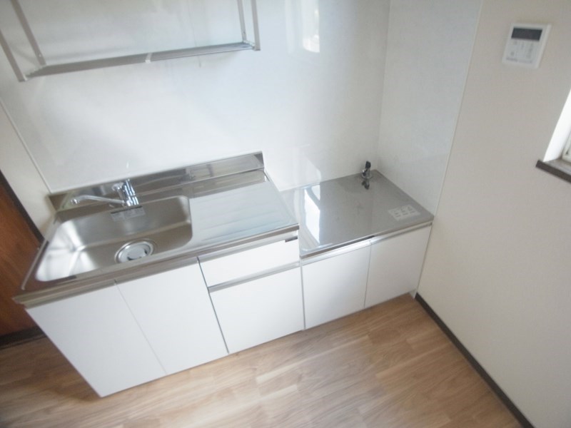 ウインズウメサト A キッチン