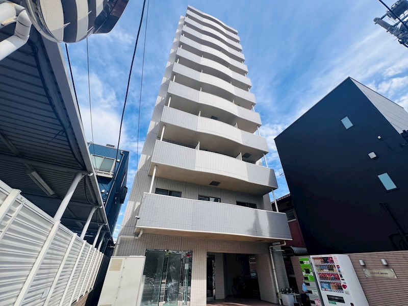 ユリカロゼ西新井駅前 外観写真