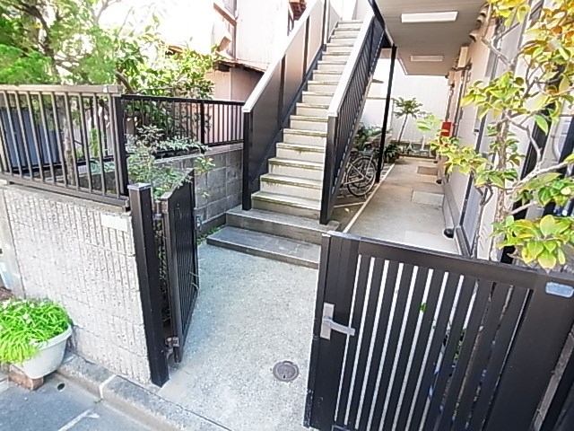 エスポワール（柳原） エントランス