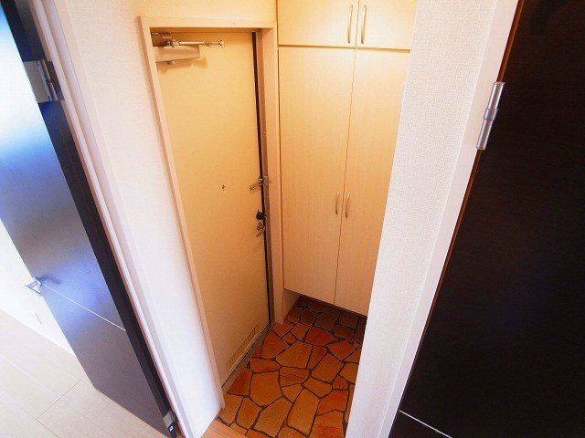 ルミエール参番館 玄関