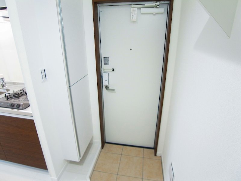 グランクオール西綾瀬  玄関