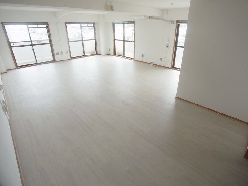 ブラザーマンション湯浅  リビング