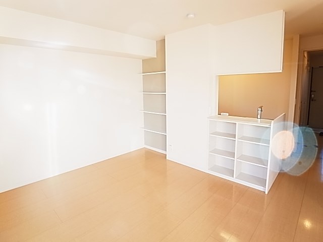 フローラ（西伊興） リビング