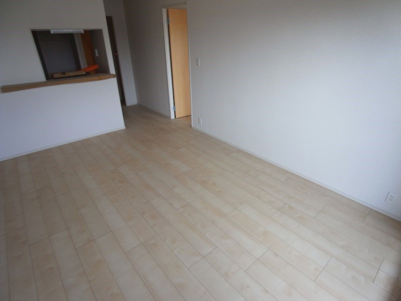 リベラ　サンリット　カーサ  リビング