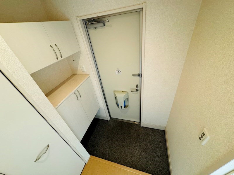 パークアベニューC 玄関