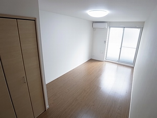 リブリ・BRABUS ベッドルーム