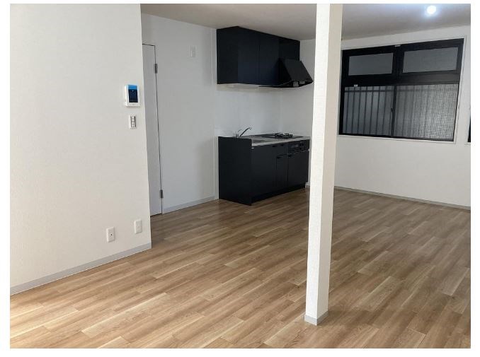 リファレンス胡録台B棟 リビング