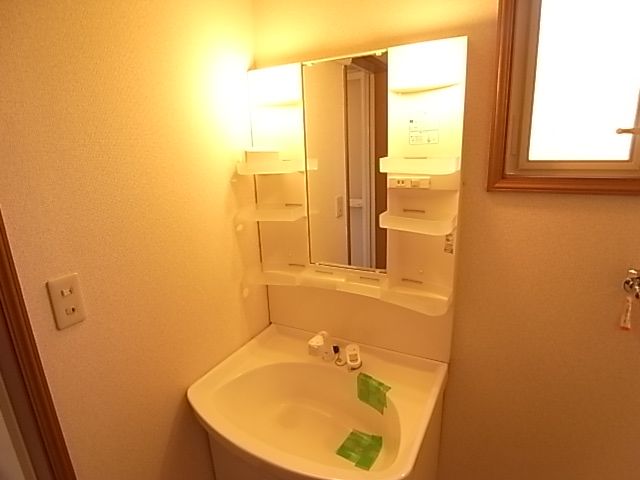 グレース明原 その他3