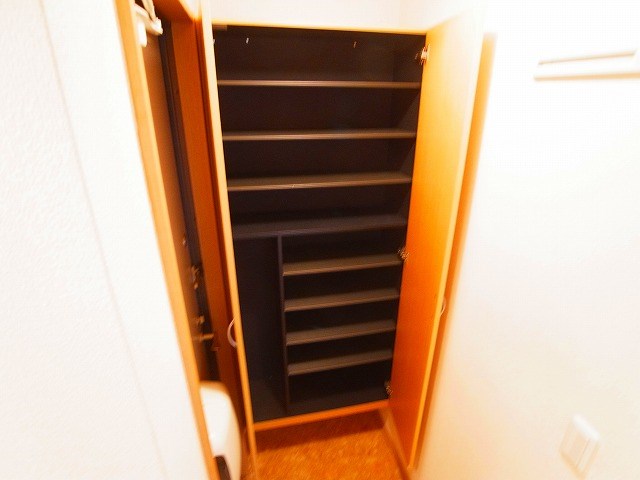 マサーレ・オガワB その他9