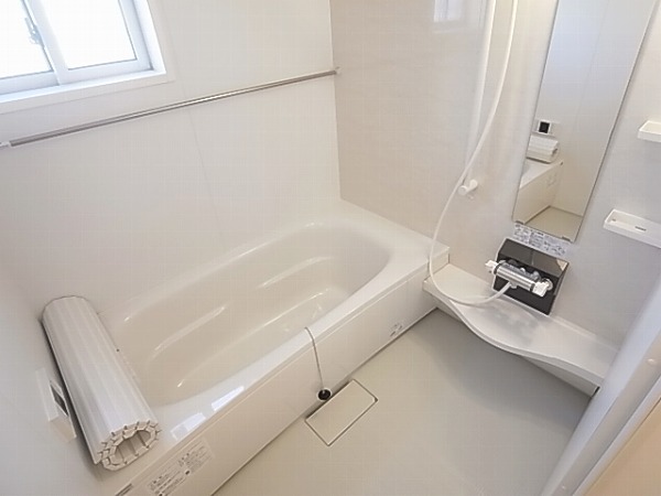 オ・ソレイユABIKO 風呂画像