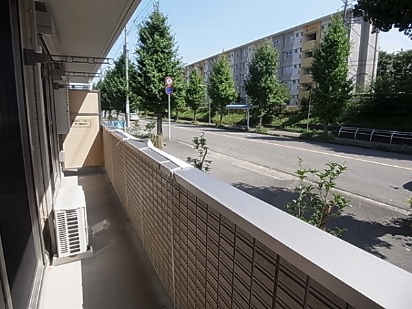 オ・ソレイユABIKO ベランダ