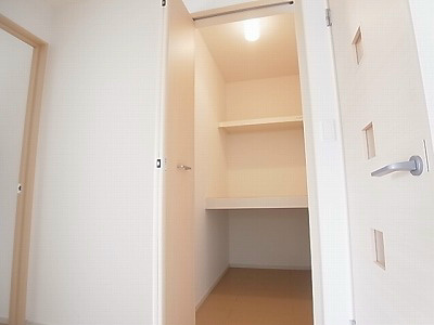 サンシャインビレッジアゼリアＢ その他4