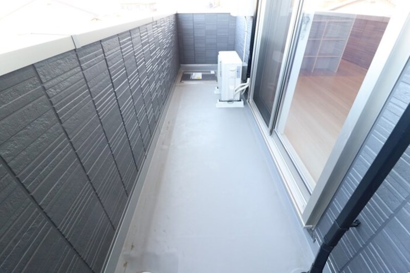 イースト・ヴィラ　Ⅰ ベランダ