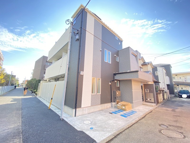 alivio　vida 301号室 外観