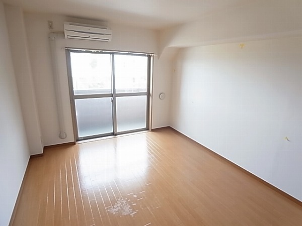 テイク・ア・レスト ベッドルーム