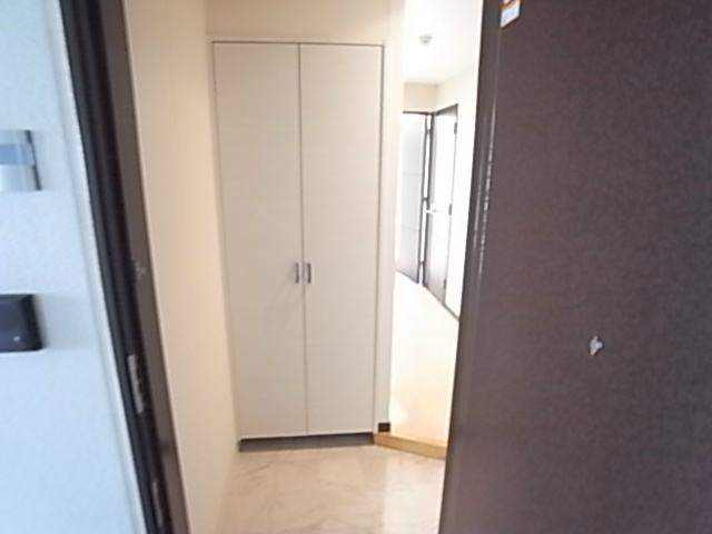 グランツ 玄関