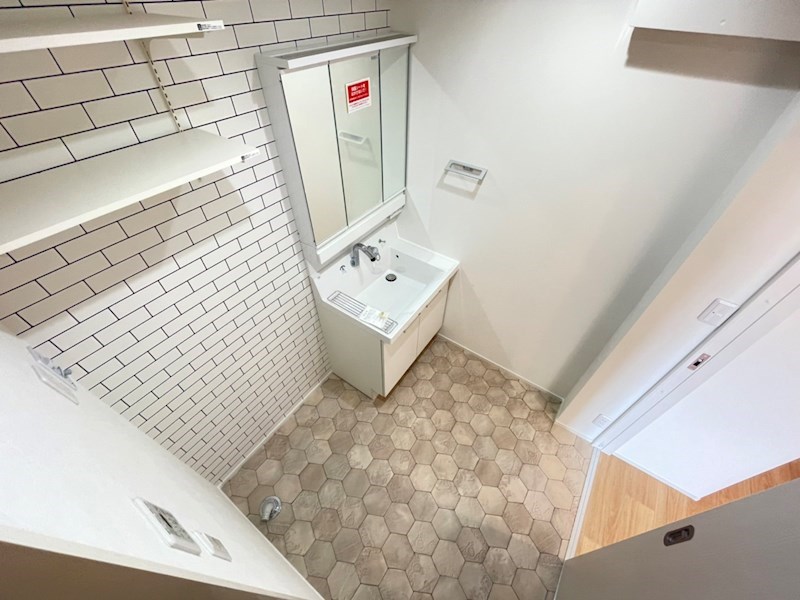 Franklin Ave. その他2