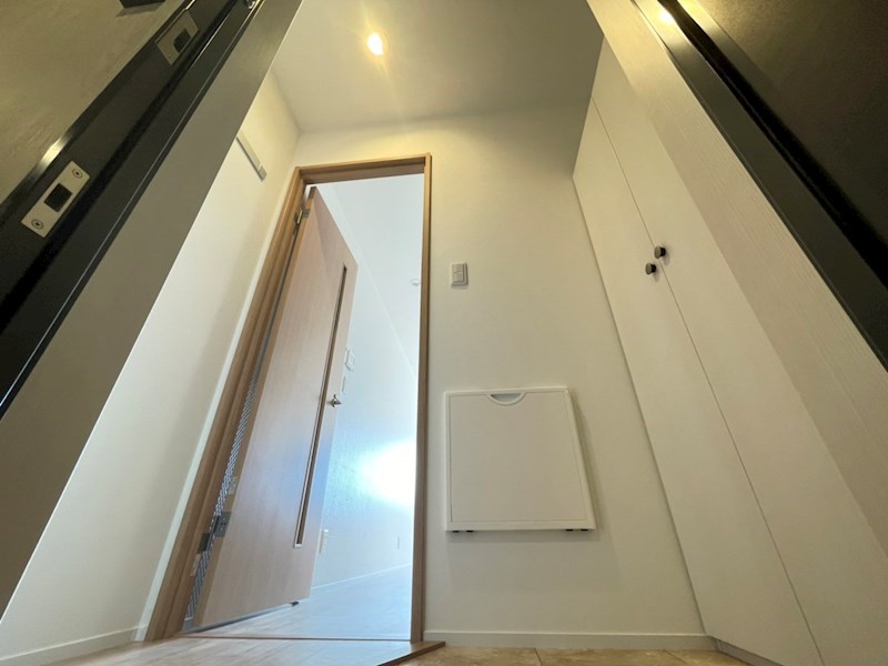 Franklin Ave. 玄関