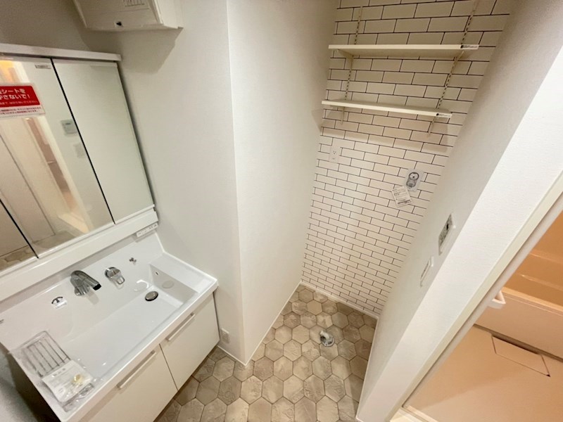 Franklin Ave. その他13