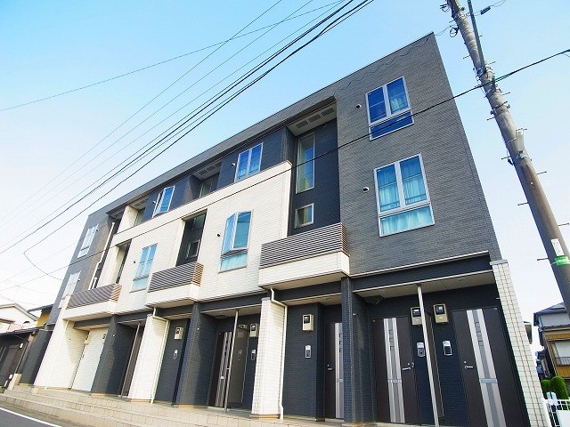 アプリコットA棟 302号室 外観