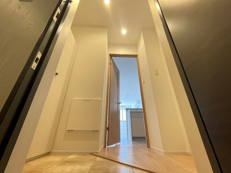 Franklin Ave. 玄関