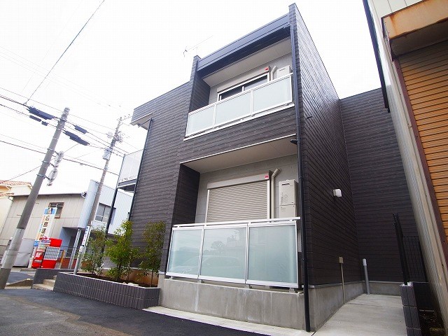 リブリ・ＡＫ 103号室 外観