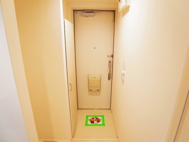 リブリ・ＡＫ 玄関