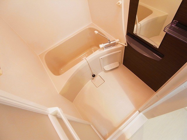 リブリ・ＡＫ 風呂画像