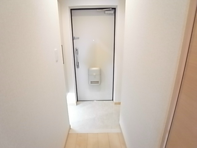 アヴニールヒルズ 玄関