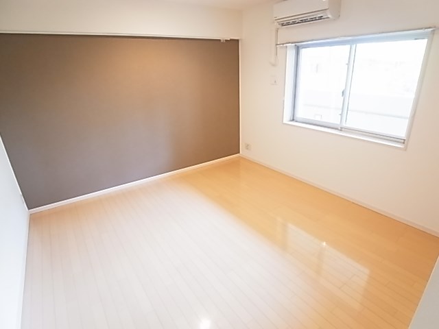 ロイヤルパークス西新井 ベッドルーム