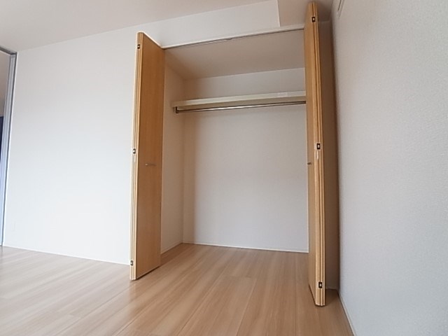 ランセ今谷E 収納
