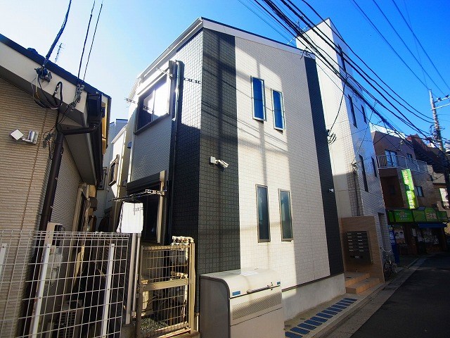 ホームズ千住  外観写真