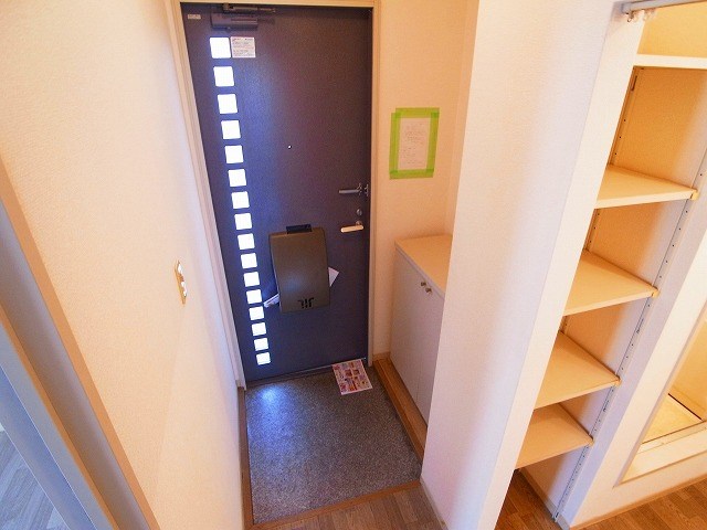 セフィーラ松飛台 玄関