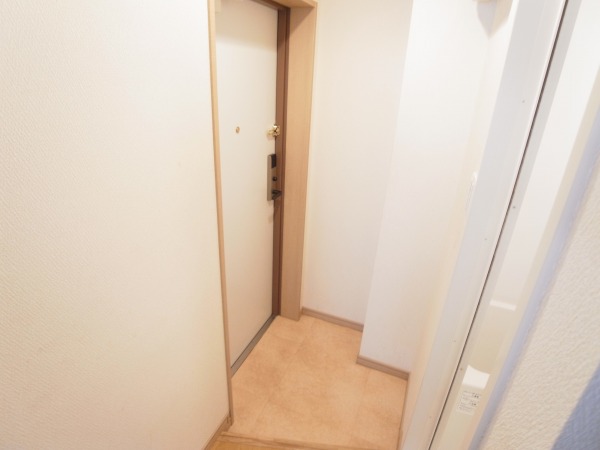 ヴランドール柏中央 玄関