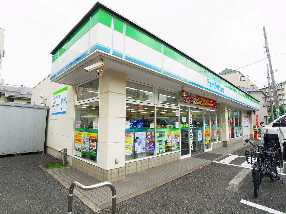 アンジュール新田 コンビニ