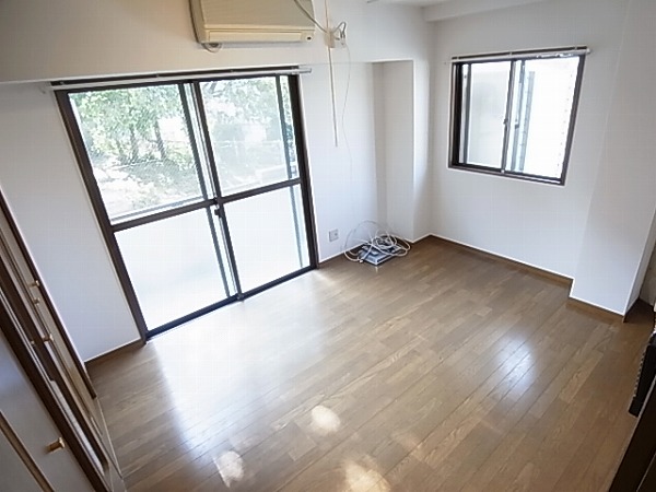 ロマネあけぼの ベッドルーム