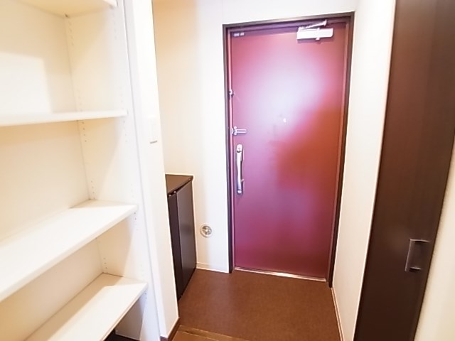 アンジュフローリア 玄関