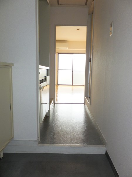 カームネスハイツ 玄関