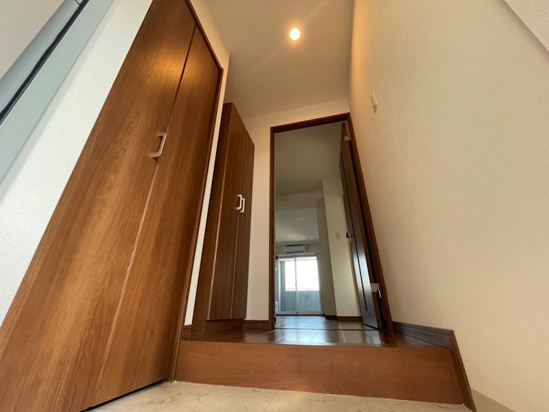 ＳＫビル七番館 玄関