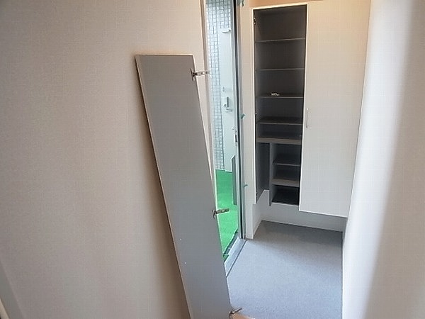 ペンブローク 玄関