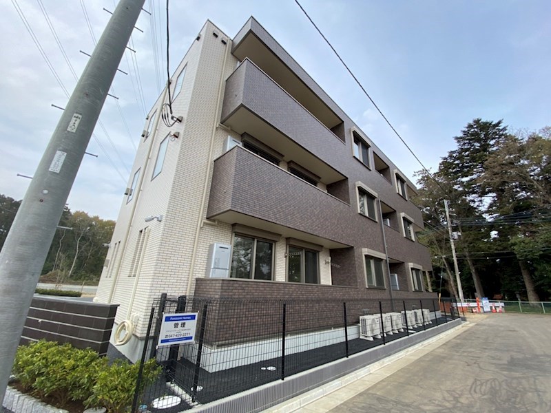 Y・ノヴェルB 103号室 外観