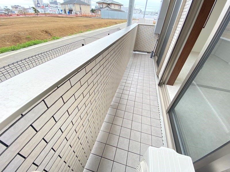 Y・ノヴェルB  ベランダ