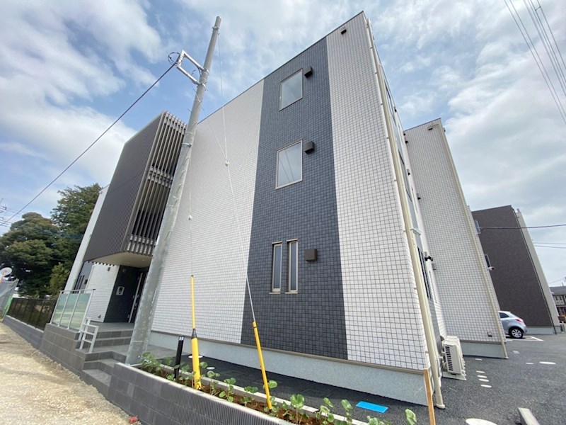 Y・ノヴェルA 201号室 外観